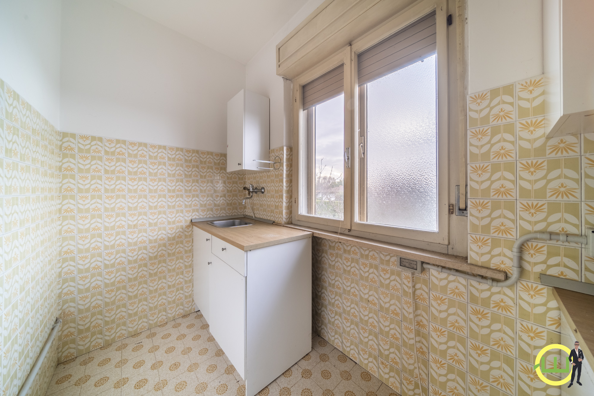 Media numero 24 di SPAZIOSA VILLA CON GIARDINO DA SOGNO A CAPRIVA DEL FRIULI