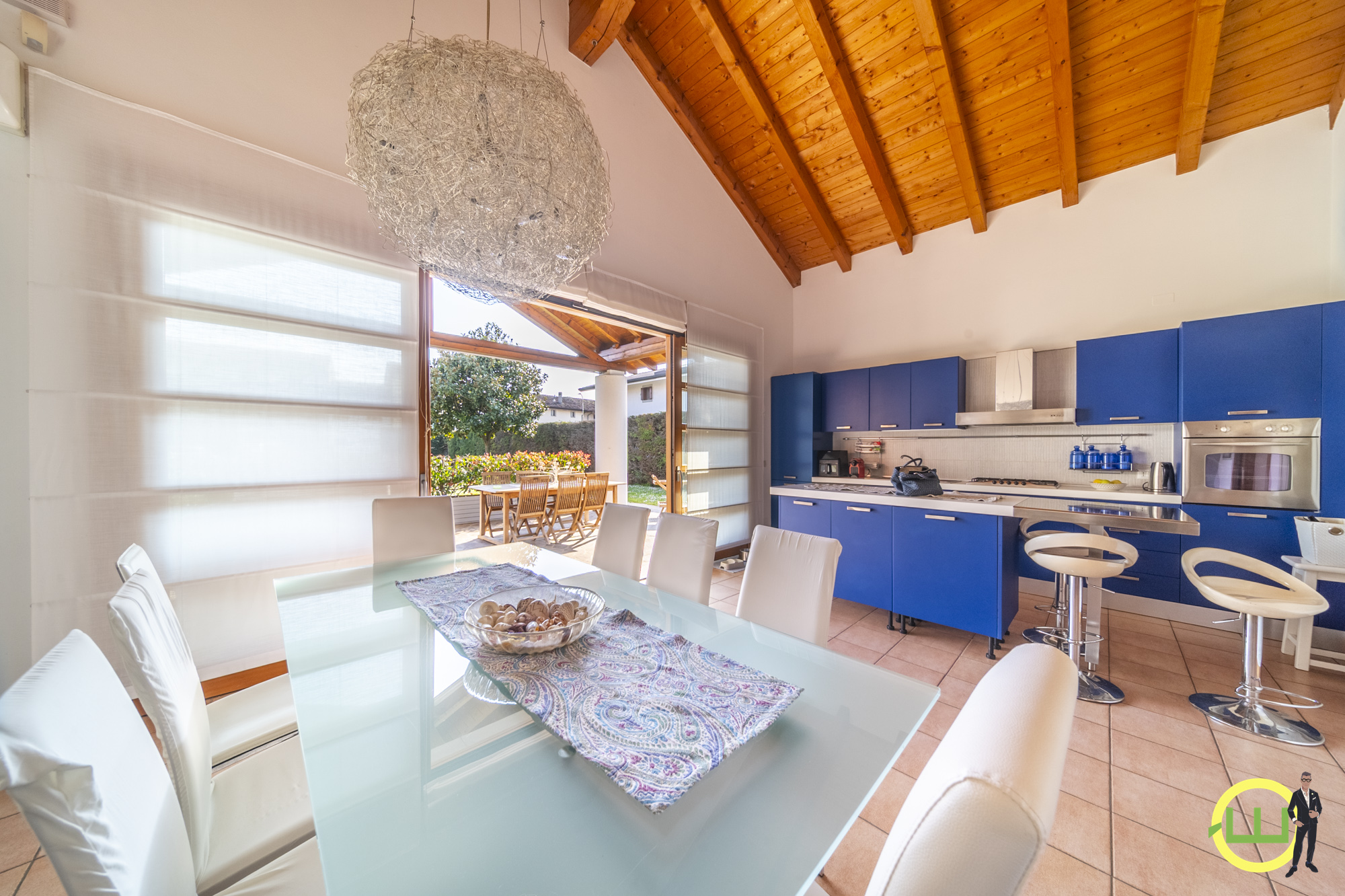 Media numero 16 di VILLA BACIATA DAL SOLE ( 2 KM DA UDINE) 