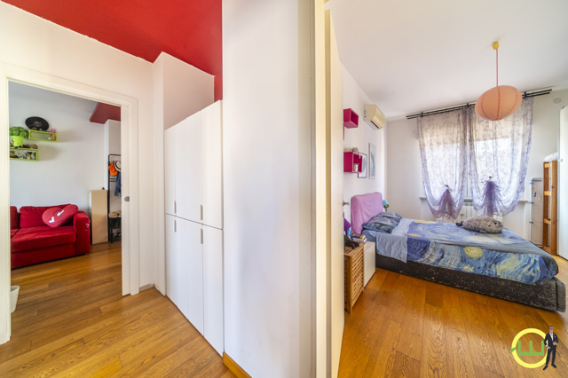 Media numero 14 di IN PIENO CENTRO  APPARTAMENTO BICAMERE RESTAURATO A CORMONS