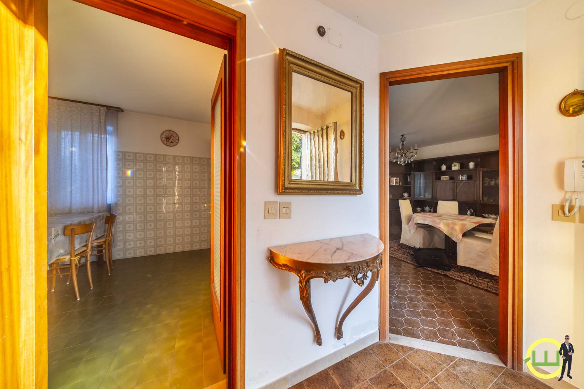 Media numero 7 di SPAZIOSA CASA INDIPENDENTE CON DOPPIO GARAGE E GIARDINO