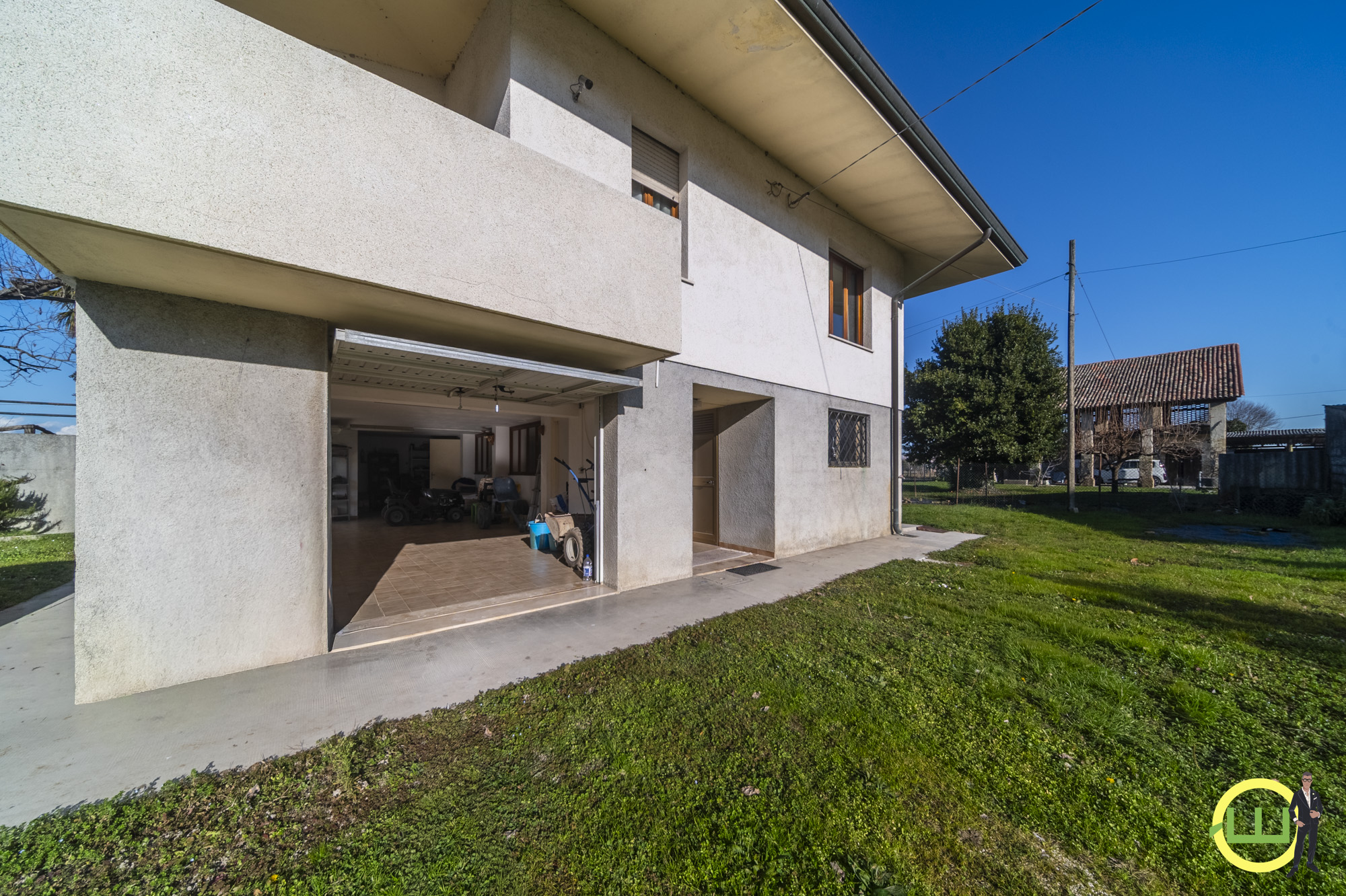 Media numero 49 di LUMINOSA VILLA CON GIARDINO A TEOR