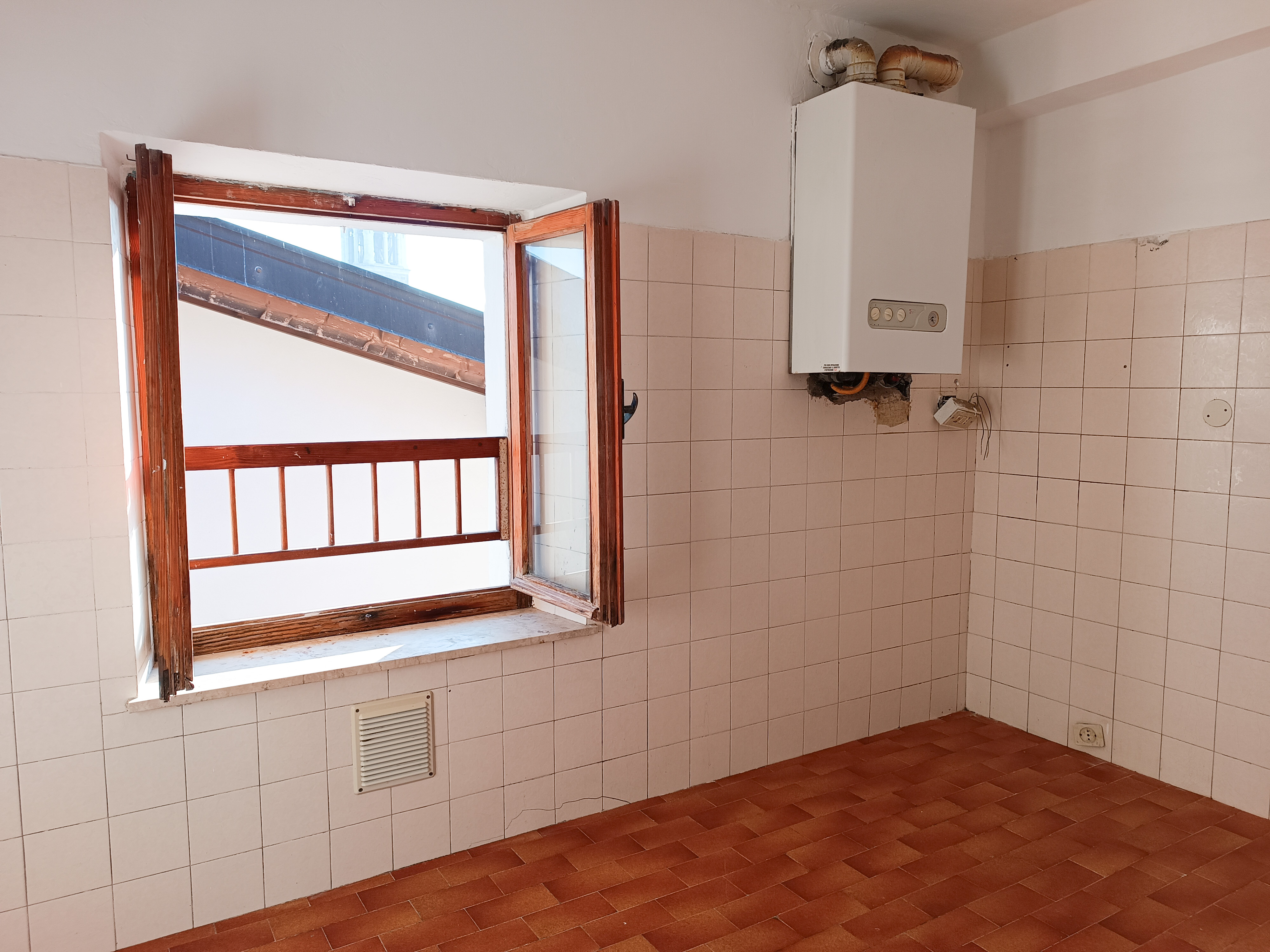 Media numero 9 di APPARTAMENTO TRICAMERE AL SECONDO PIANO A SAN LORENZO DI MANZANO