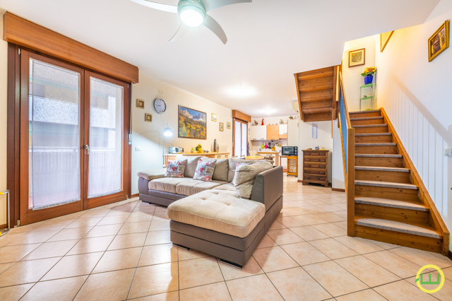 Media numero 1 di BICAMERE BISERVIZI DUPLEX; AMPIE TERRAZZE, BUTTRIO