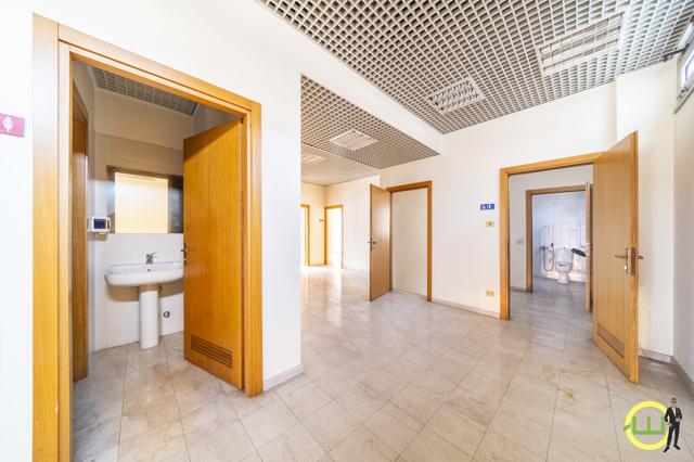 Media numero 10 di NEGOZIO CENTRALISSIMO SAN VITO AL TAGLIAMENTO