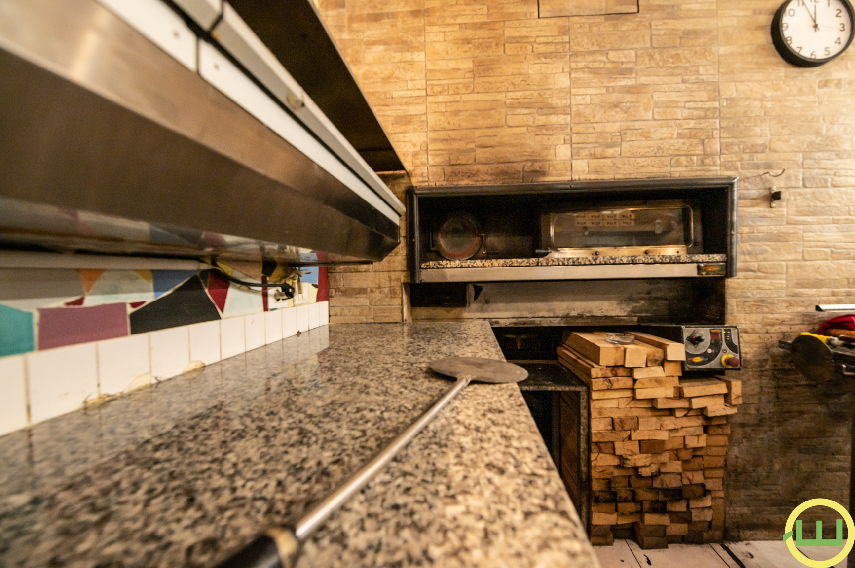 Media numero 7 di TARCENTO LOCALE USO PIZZERIA!