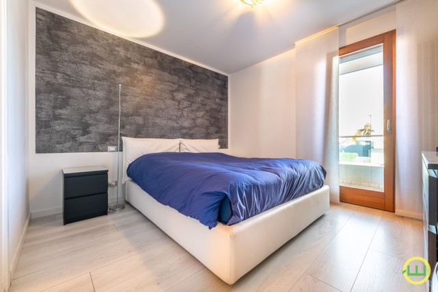 Media numero 15 di BICAMERE BISERVIZI CLASSE B TERRAZZATO FELETTO UMBERTO