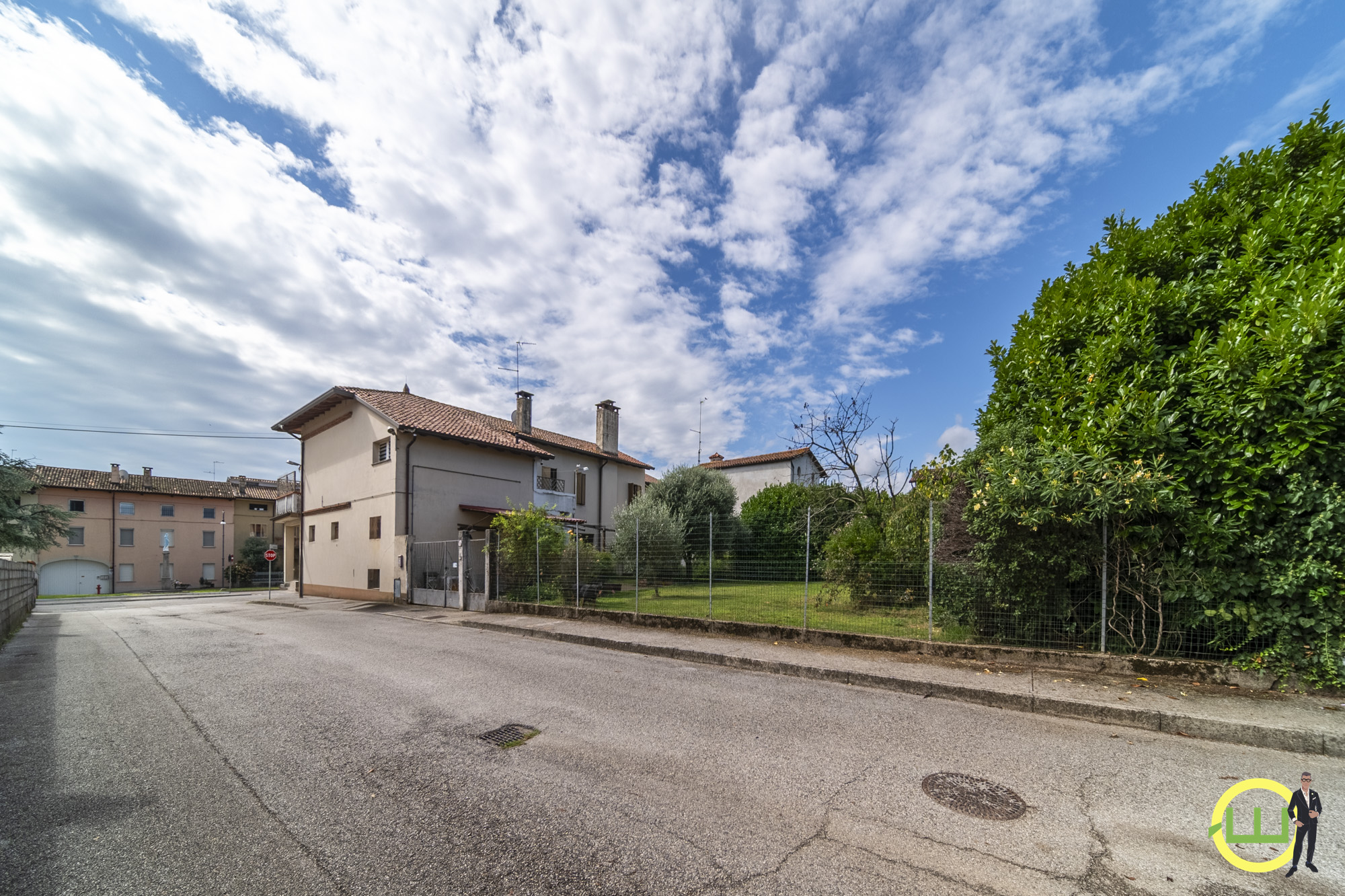 Media numero 26 di CASA INDIPENDENTE CON APPARTAMENTO RISTRUTTURATO E GIARDINO A NESPOLEDO