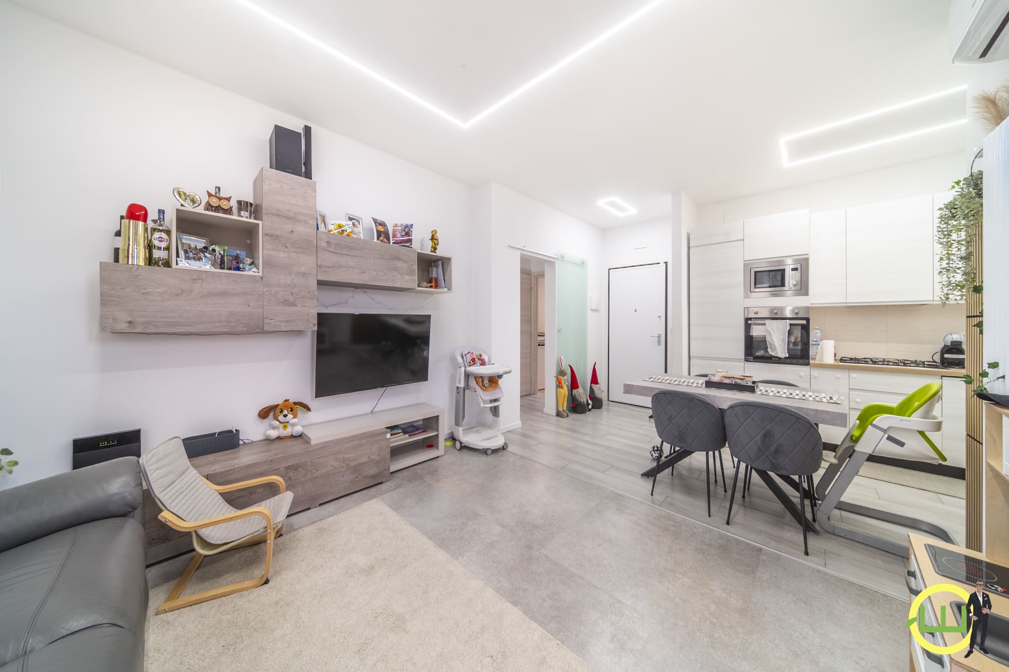 Media numero 4 di LUMINOSO APPARTAMENTO BICAMERE SENZA SPESE CONDOMINIALI IN CLASSE B A GORIZIA