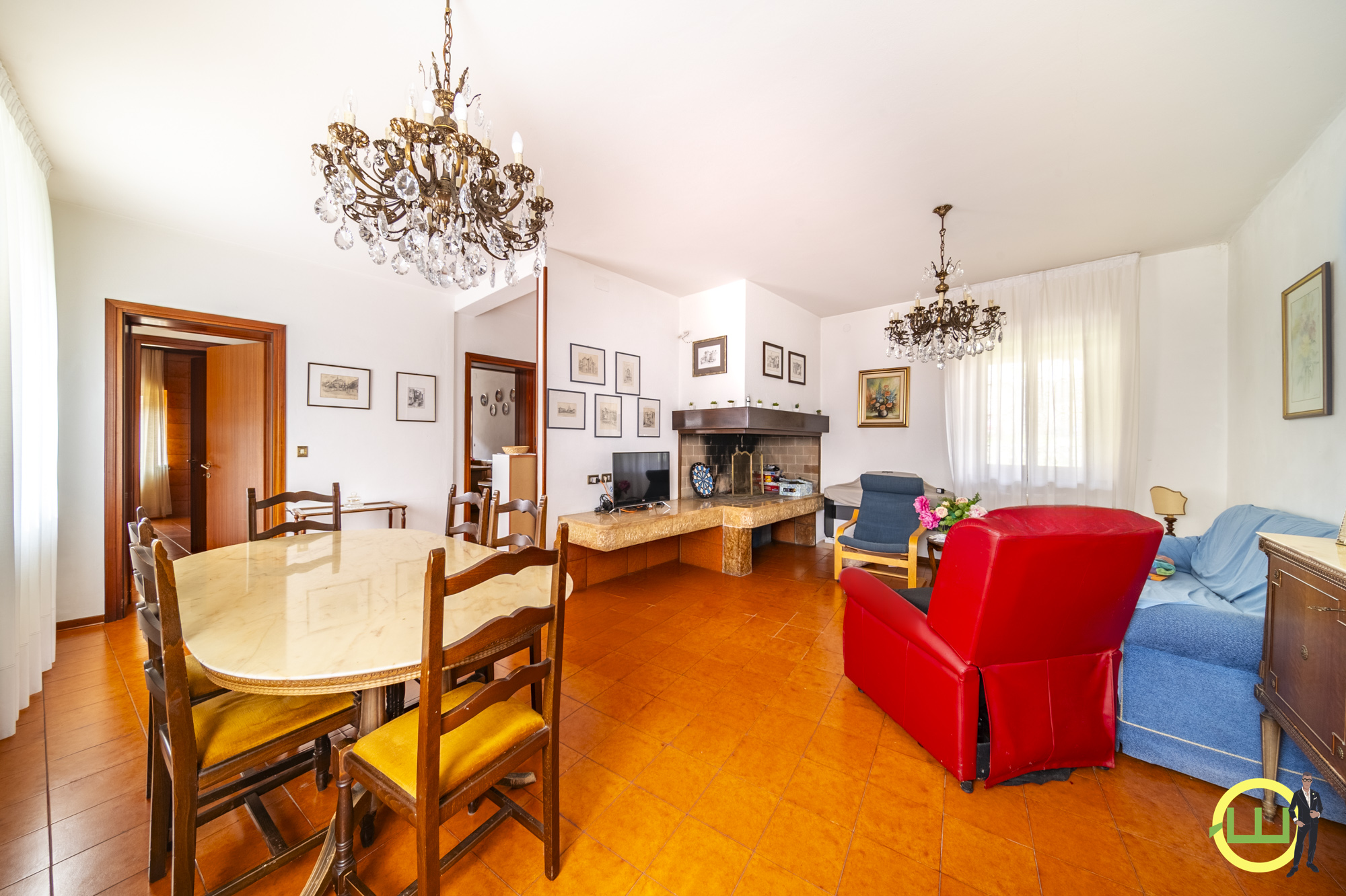 Media numero 19 di APPARTAMENTI IN PRESTIGIOSA VILLA ZONA CENTRALISSIMA