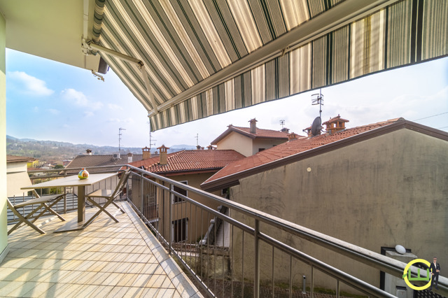 Media numero 4 di GEMONA DEL FRIULI PANORAMICA VILLETTA!!