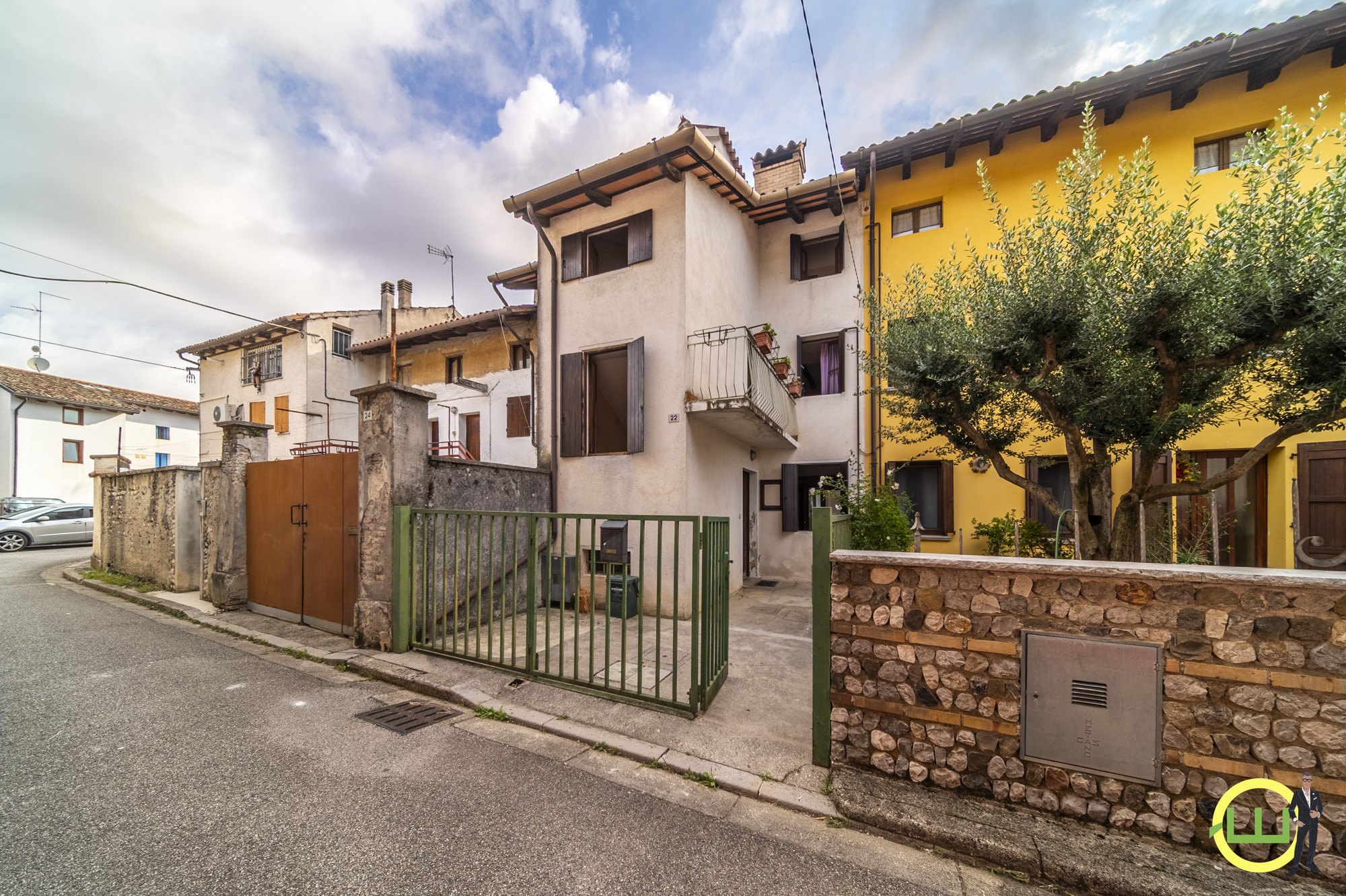 Immagine di CENTRALISSIMO TERRATETTO TRICAMERE CON GIARDINO A CODROIPO