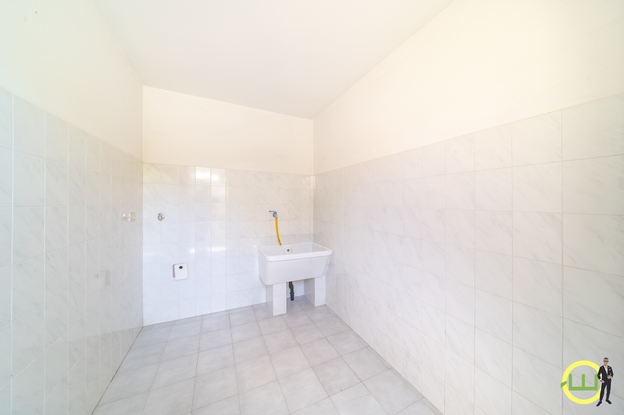 Media numero 28 di LUMINOSO ED AMPIO TRICAMERE IN PIENO CENTRO A RIVIGNANO