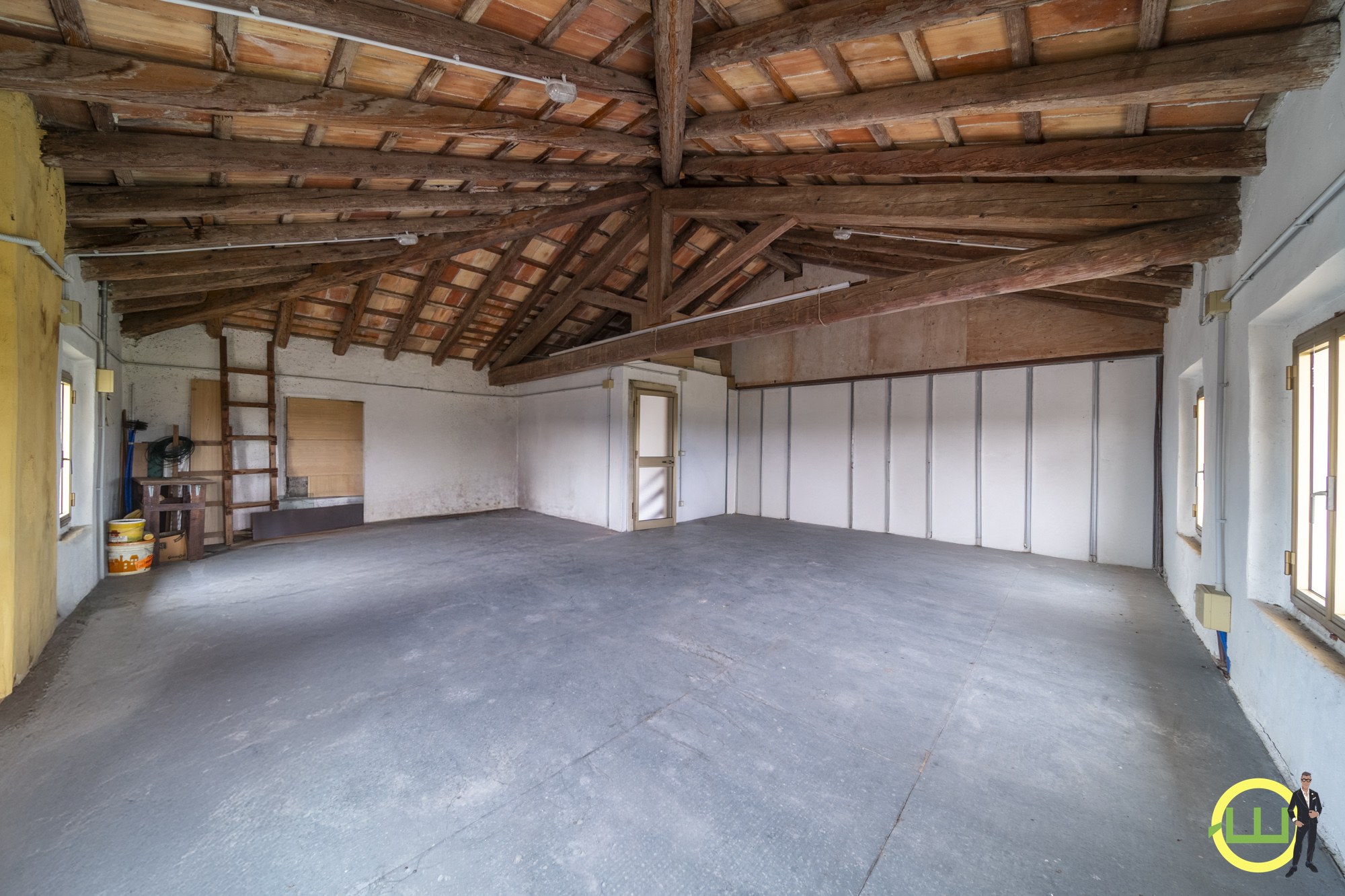 Media numero 20 di LUMINOSA PORZIONE DI VILLA CON AMPIO GIARDINO ESLUSIVO A MORSANO