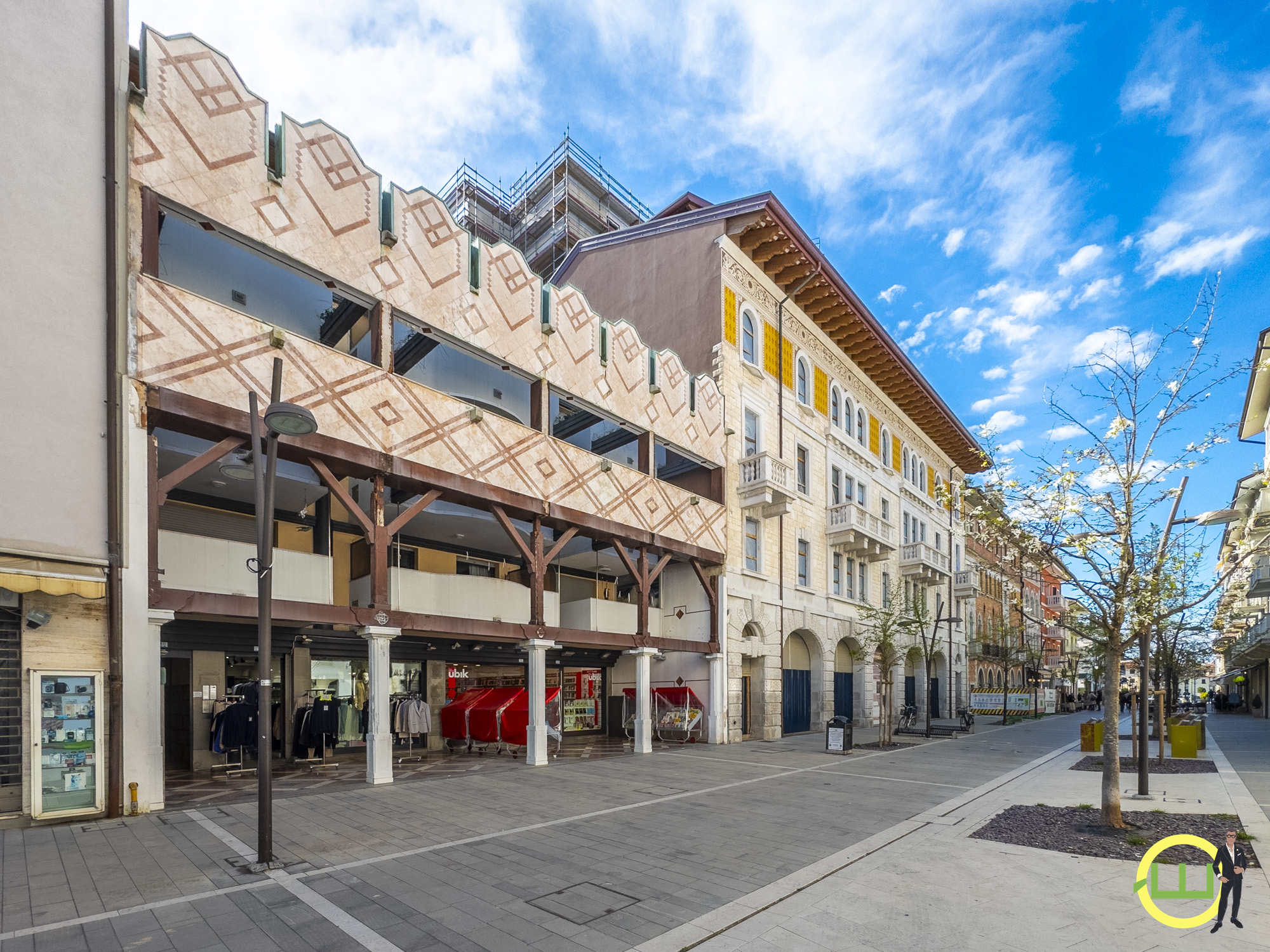 Media numero 15 di ESCLUSIVO BILOCALE CON AMPIA TERRAZZA IN CENTRO A GRADO