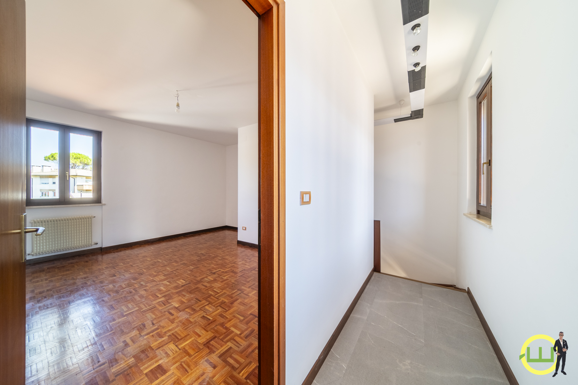 Media numero 13 di APPARTAMENTO ZONA CENTRO STUDI CON UNA CAMERA, 91 MQ UD