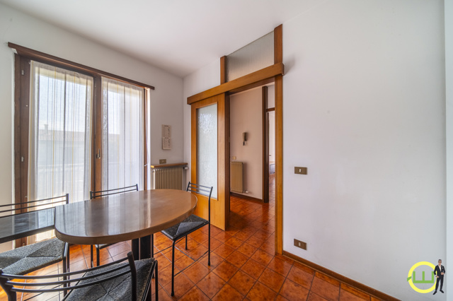 Media numero 5 di AMPIO TRICAMERE IN PALAZZINA CURATA - MAJANO CENTRO