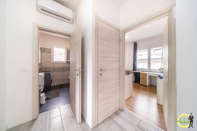 Media numero 11 di LUMINOSO APPARTAMENTO BICAMERE SENZA SPESE CONDOMINIALI IN CLASSE B A GORIZIA