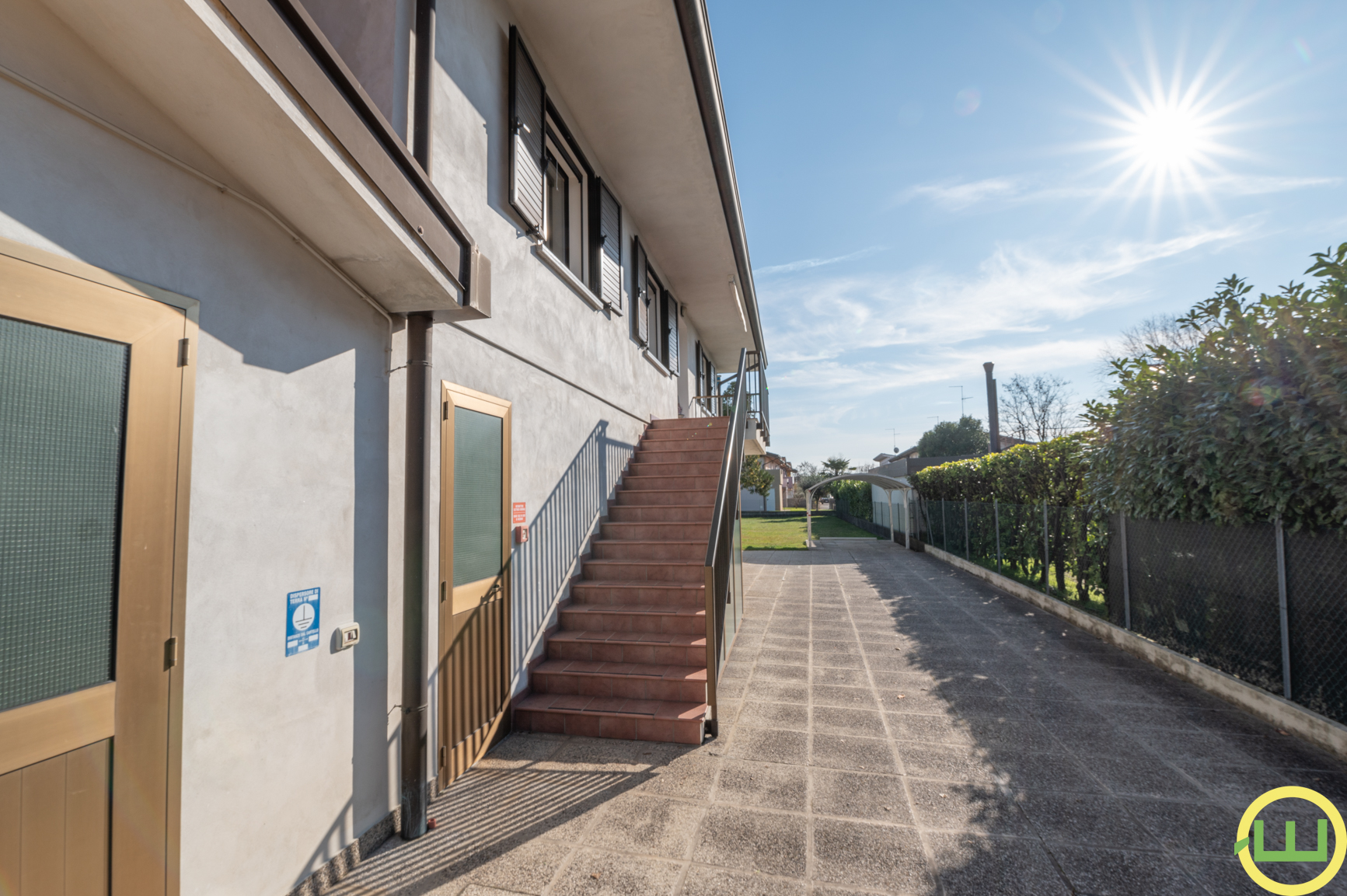 Media numero 8 di CODROIPO ARIOSA VILLA TRICAMERE E BISERVIZI CON AMPIO GIARDINO