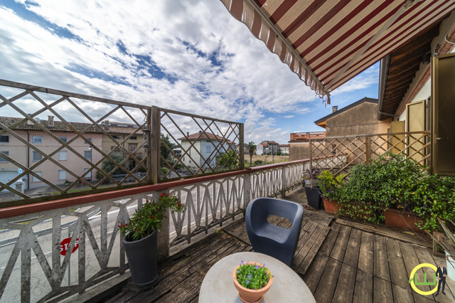 Media numero 12 di CASA INDIPENDENTE CON APPARTAMENTO RISTRUTTURATO E GIARDINO A NESPOLEDO