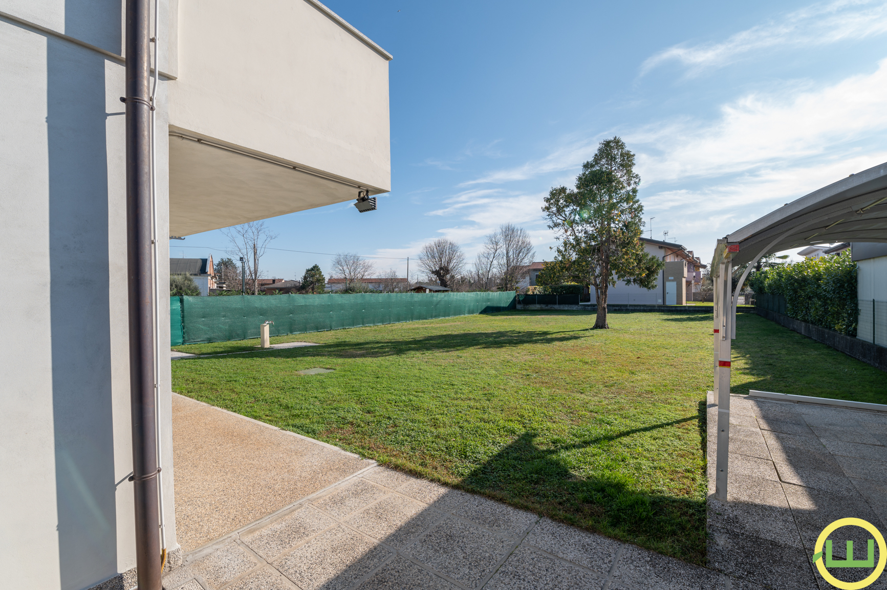 Media numero 55 di CODROIPO ARIOSA VILLA TRICAMERE E BISERVIZI CON AMPIO GIARDINO