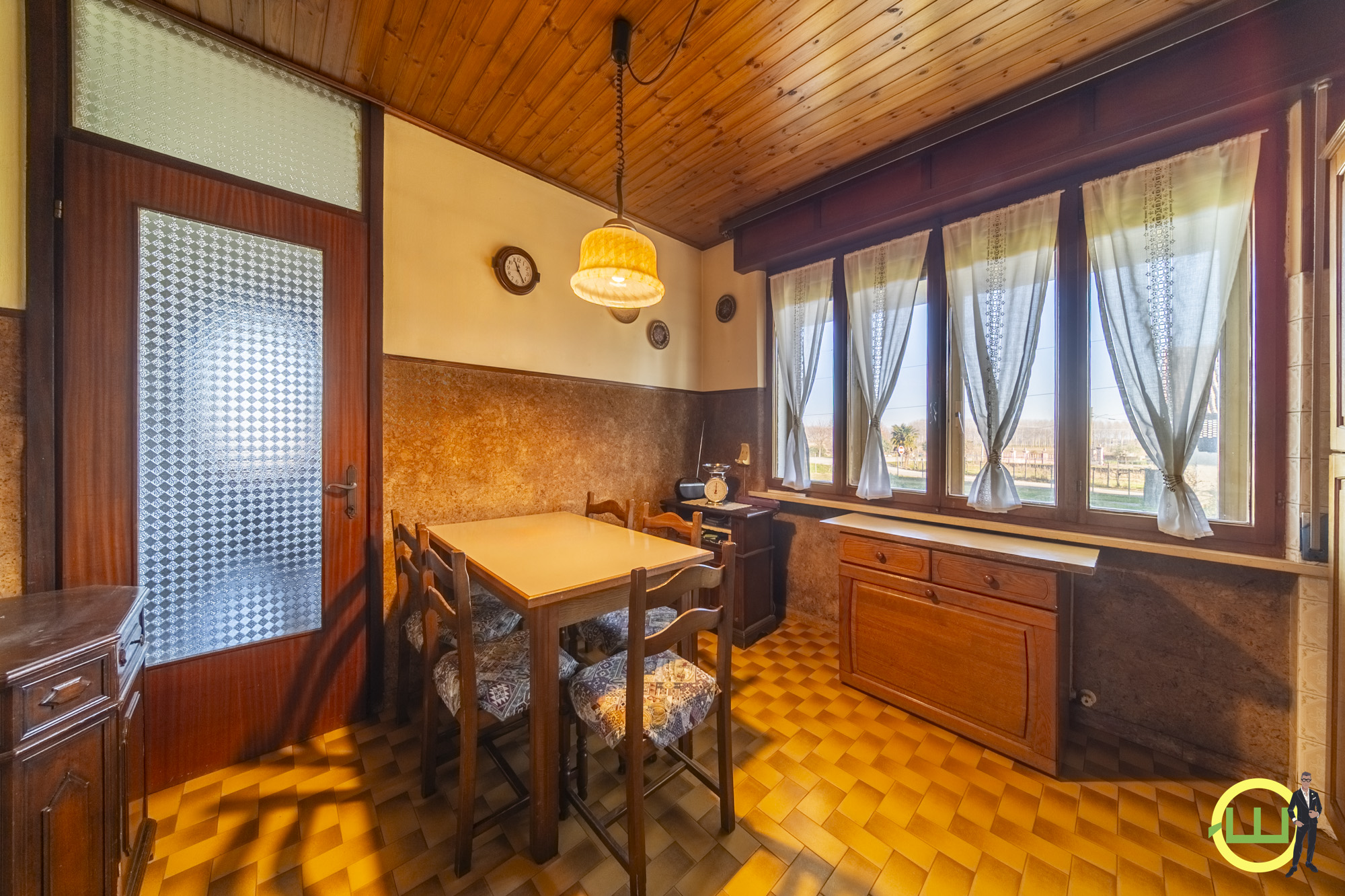 Media numero 24 di LUMINOSA VILLA CON GIARDINO A TEOR