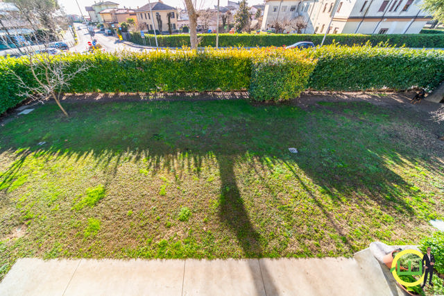 Media numero 31 di LUMINOSA VILLA IN CENTRO CON GIARDINO A PORTOGRUARO