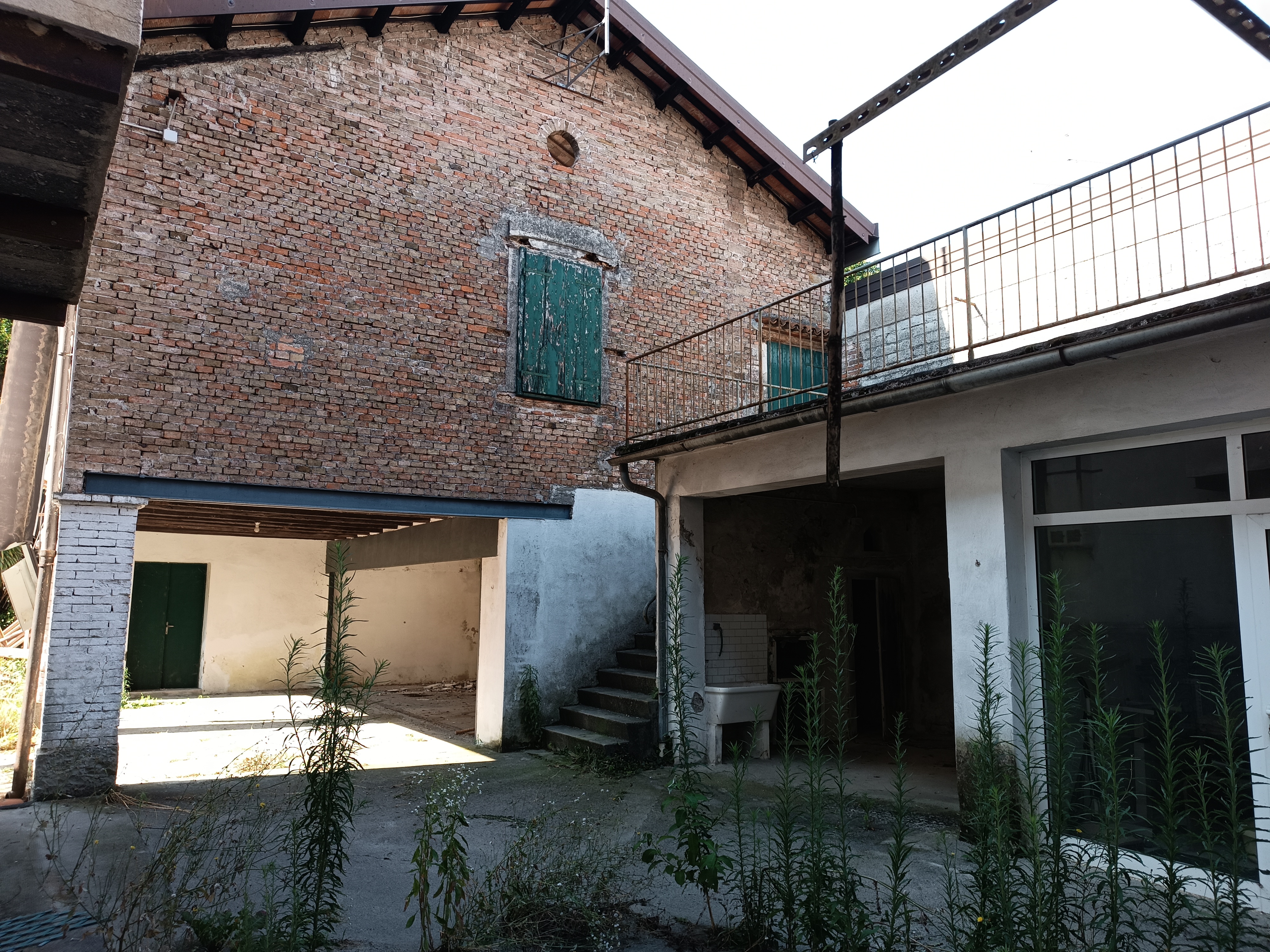 Media numero 31 di VILLA D'EPOCA CON STUPENDO PARCO A CORNO DI ROSAZZO