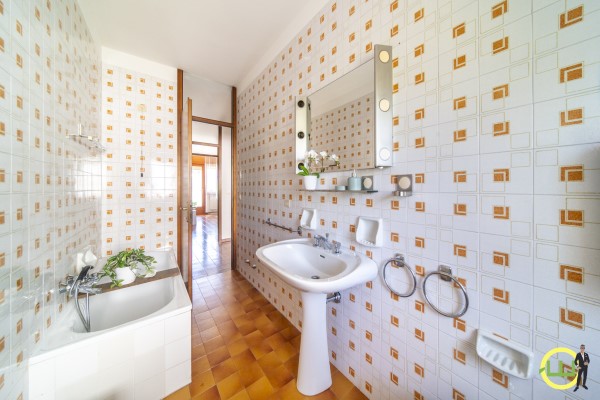 Media numero 21 di BICAMERE VIA GRAONET UD