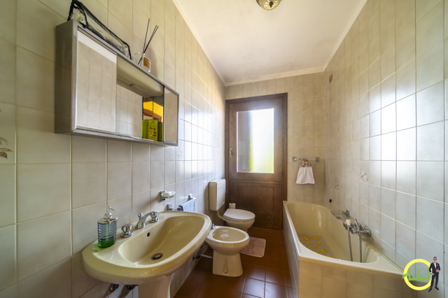Media numero 19 di BUJA CASA INDIPENDENTE IN ZONA ESCLUSIVA