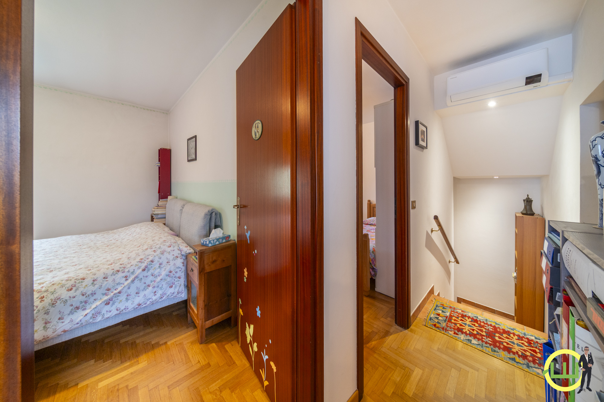 Media numero 9 di CASSACCO CURATA CASA CON GIARDINETTO!