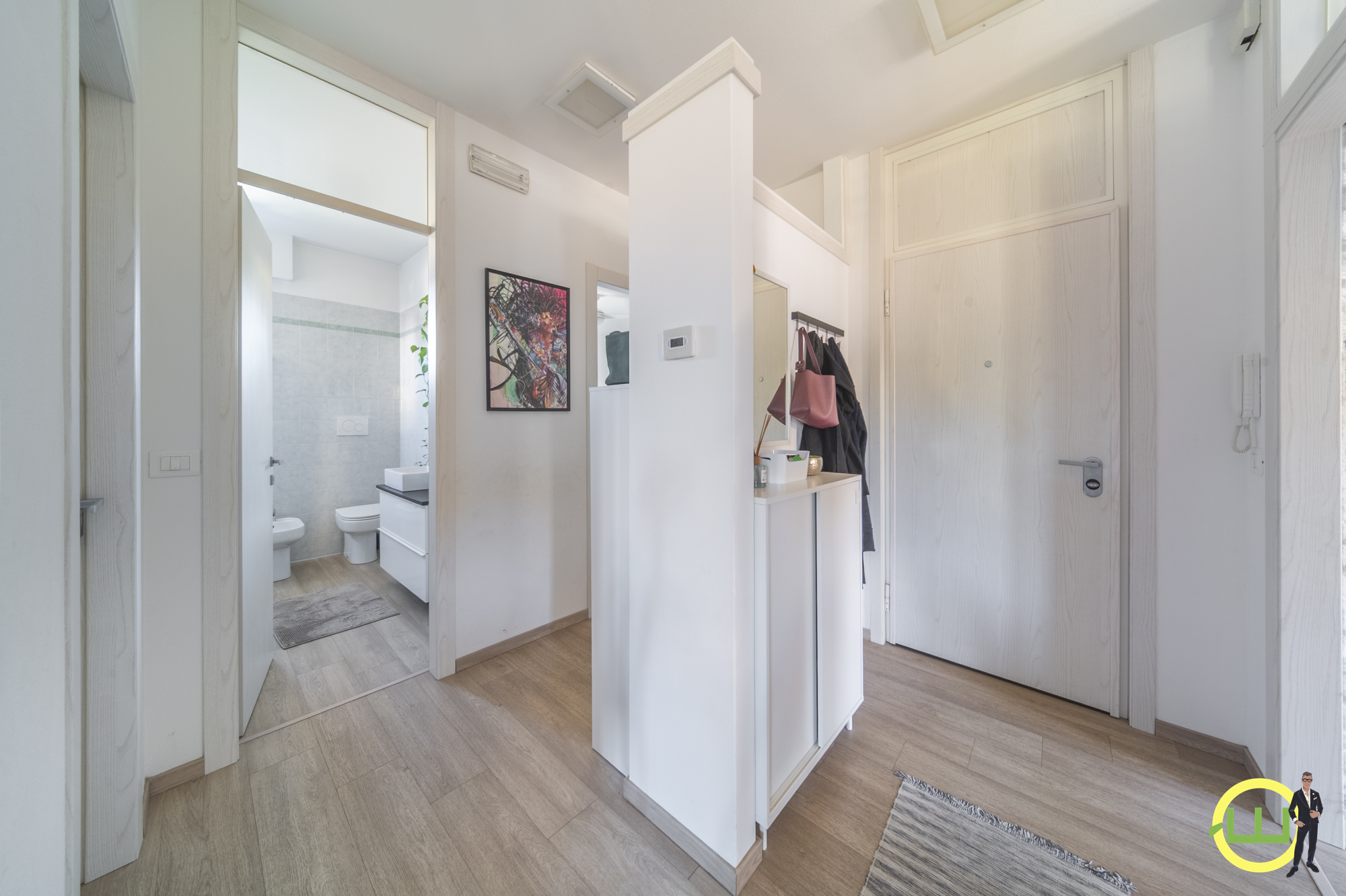 Media numero 9 di LUMINOSO E CENTRALISSIMO APPARTAMENTO A CODROIPO