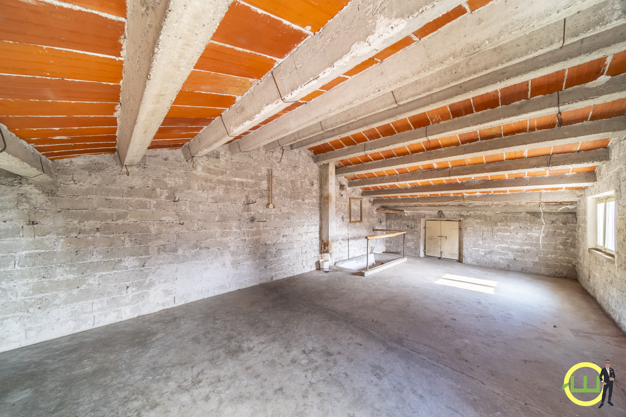 Media numero 28 di  TIPICA CASA INDIPENDENTE ANNI 60 A BERTIOLO