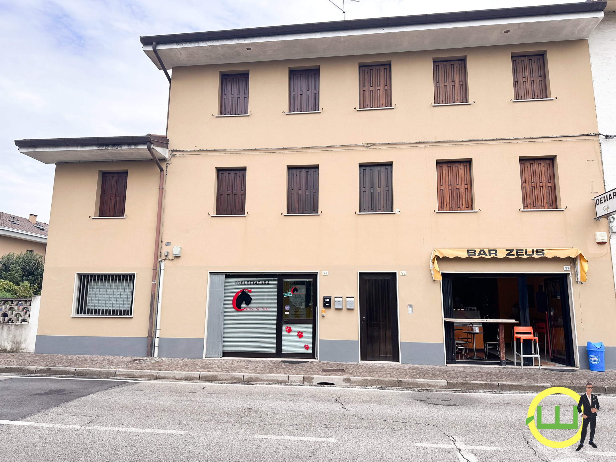 Media numero 19 di AMPIO BILOCALE ZONA CENTRO STUDI (UD)