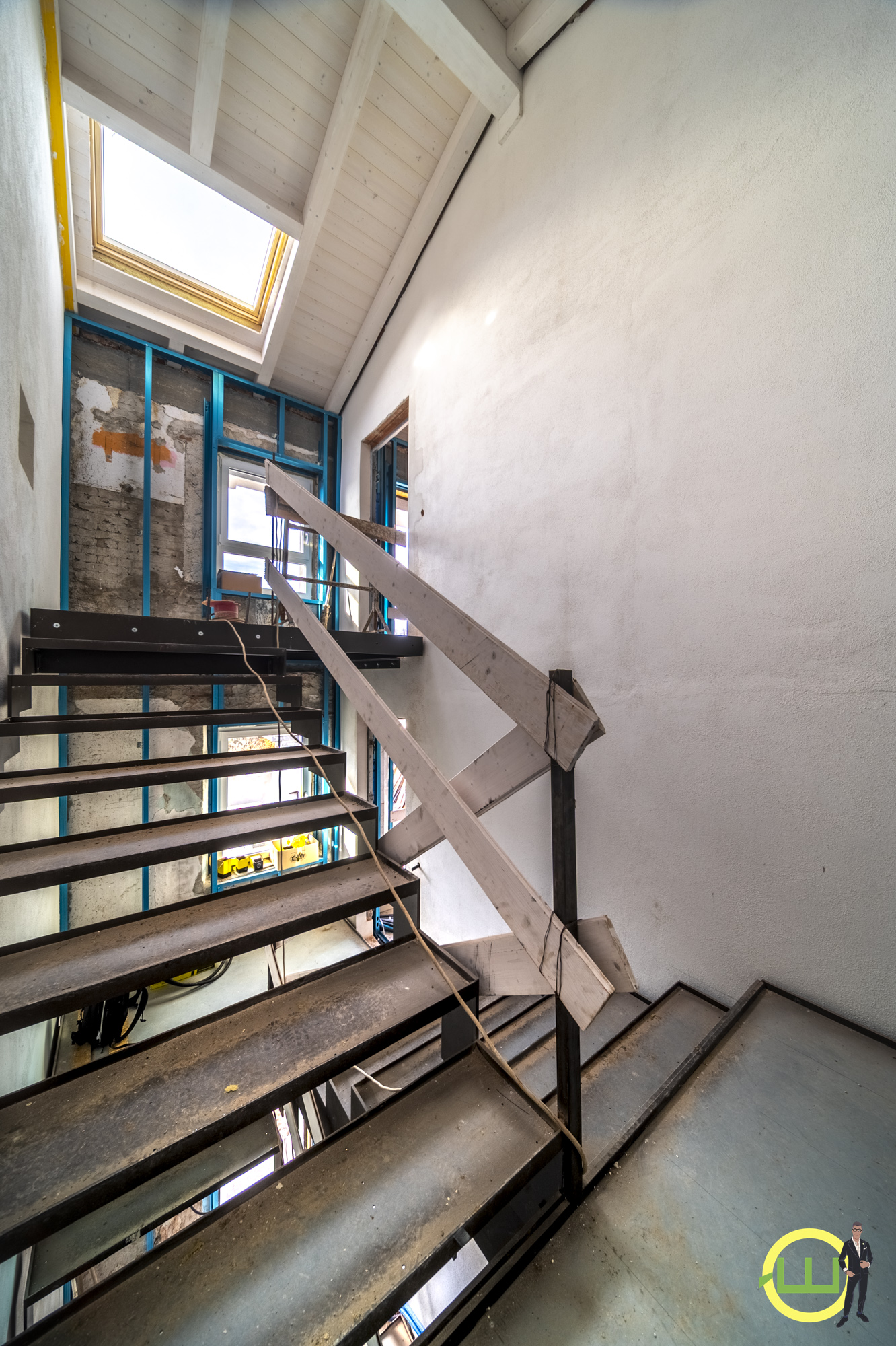 Media numero 15 di BICAMERE ADIACENTE CAMPI DA TENNIS PADERNO UD