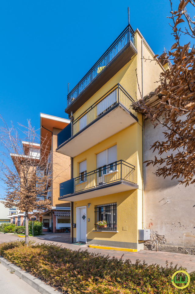 Media numero 1 di CASA TERRA CIELO BICAMERE CON TERRAZZA PANORAMICA A CODROIPO