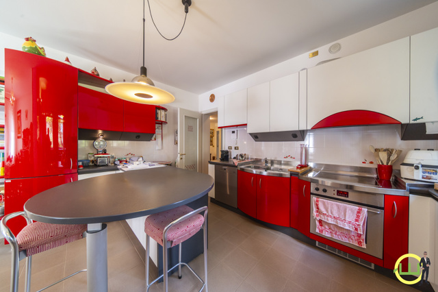Media numero 11 di GEMONA DEL FRIULI PRESTIGIOSA VILLA DI 390 MQ!