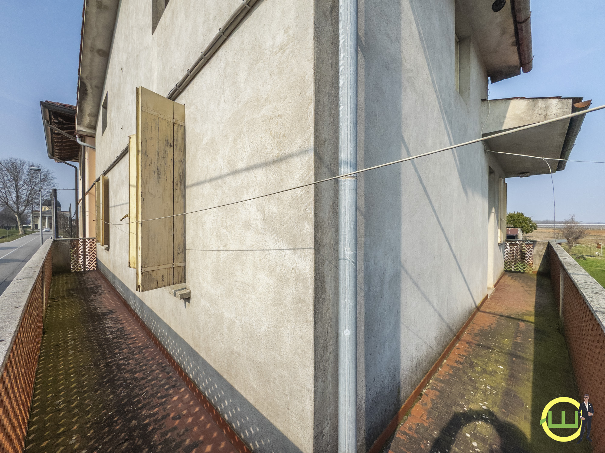 Media numero 22 di  TIPICA CASA INDIPENDENTE ANNI 60 A BERTIOLO