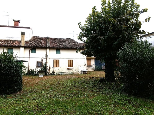 Media numero 16 di RUSTICO CON GIARDINO ESCLUSIVO A SAN VITO AL TORRE