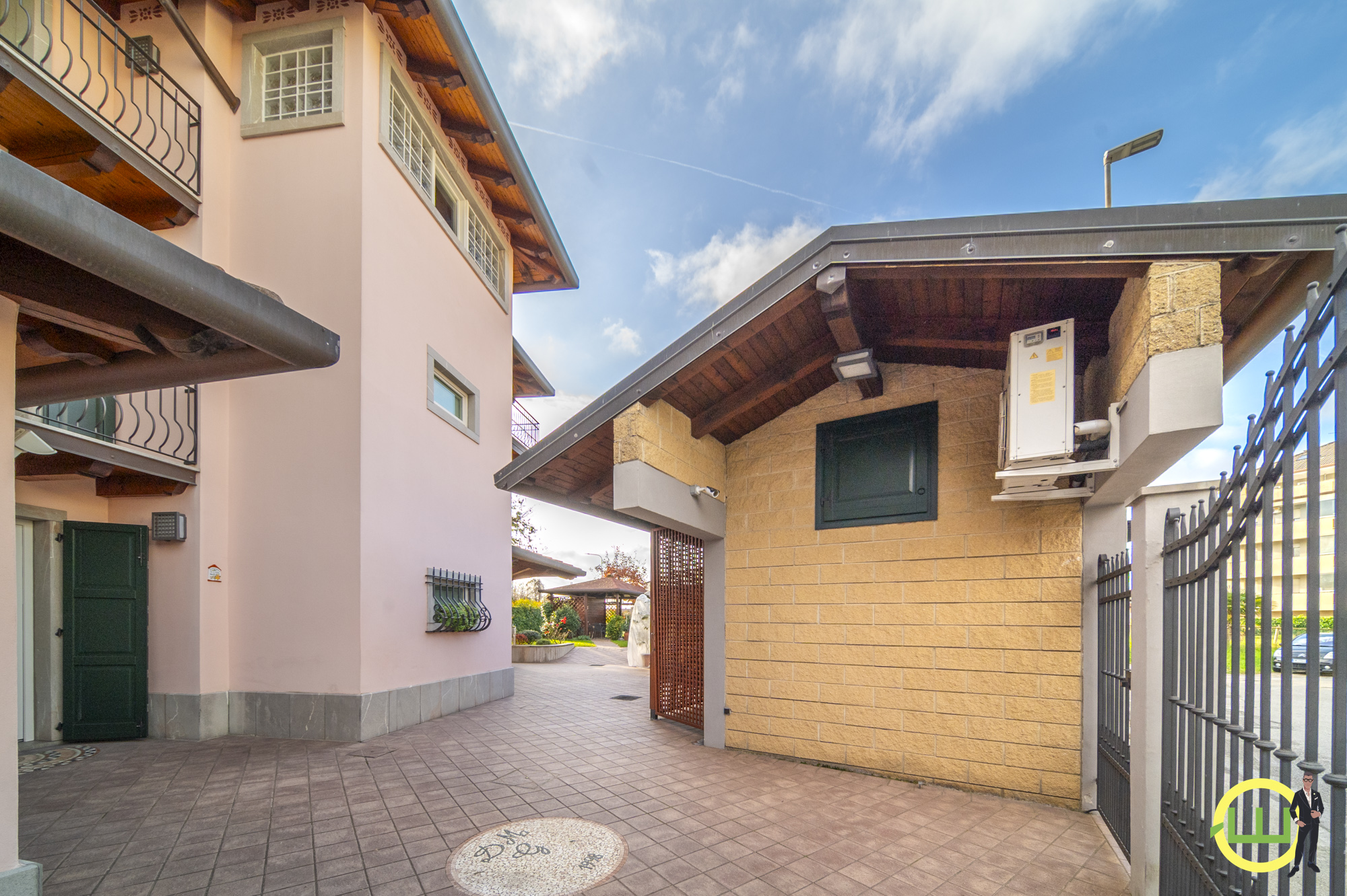 Media numero 62 di VILLA SPETTACOLARE A RIDOSSO DEL CENTRO CITTA' UD
