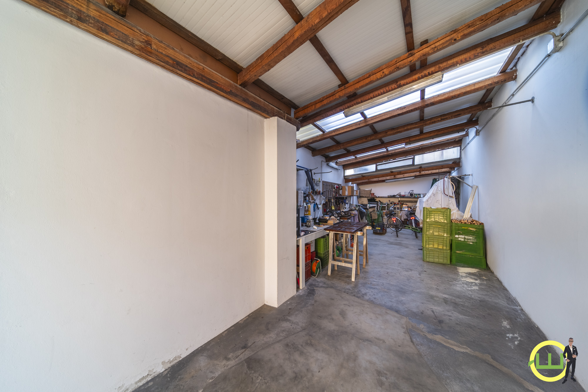 Media numero 49 di VILLA COMPOSTA DA DUE APPARTAMENTI E DUE GARAGE CON GIARDINO