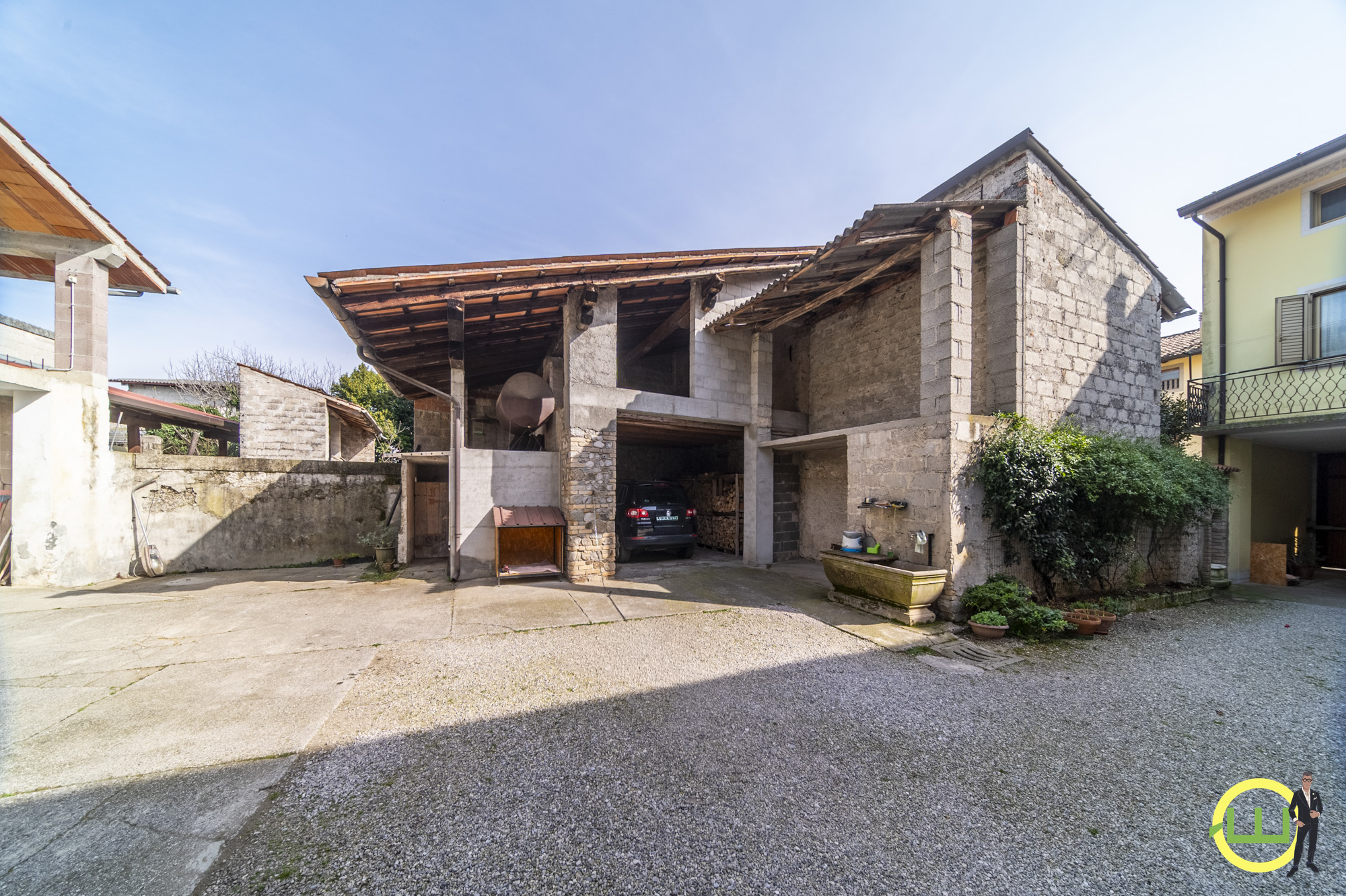 Media numero 24 di TERRATETTO TRICAMERE CON AMPIA CORTE ESCLUSIVA A SEDEGLIANO