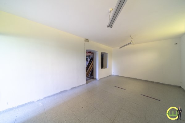Media numero 6 di APPARTAMENTO 4 CAMERE + NEGOZIO REANA DEL ROJALE