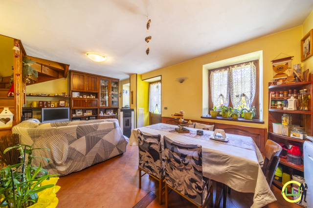 Media numero 4 di CASA PRONTA DA VIVERE A FORNI DI SOPRA