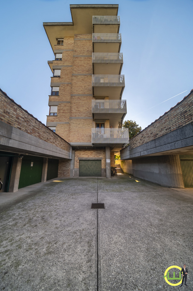 Media numero 27 di LUMINOSO E CENTRALISSIMO APPARTAMENTO A CODROIPO