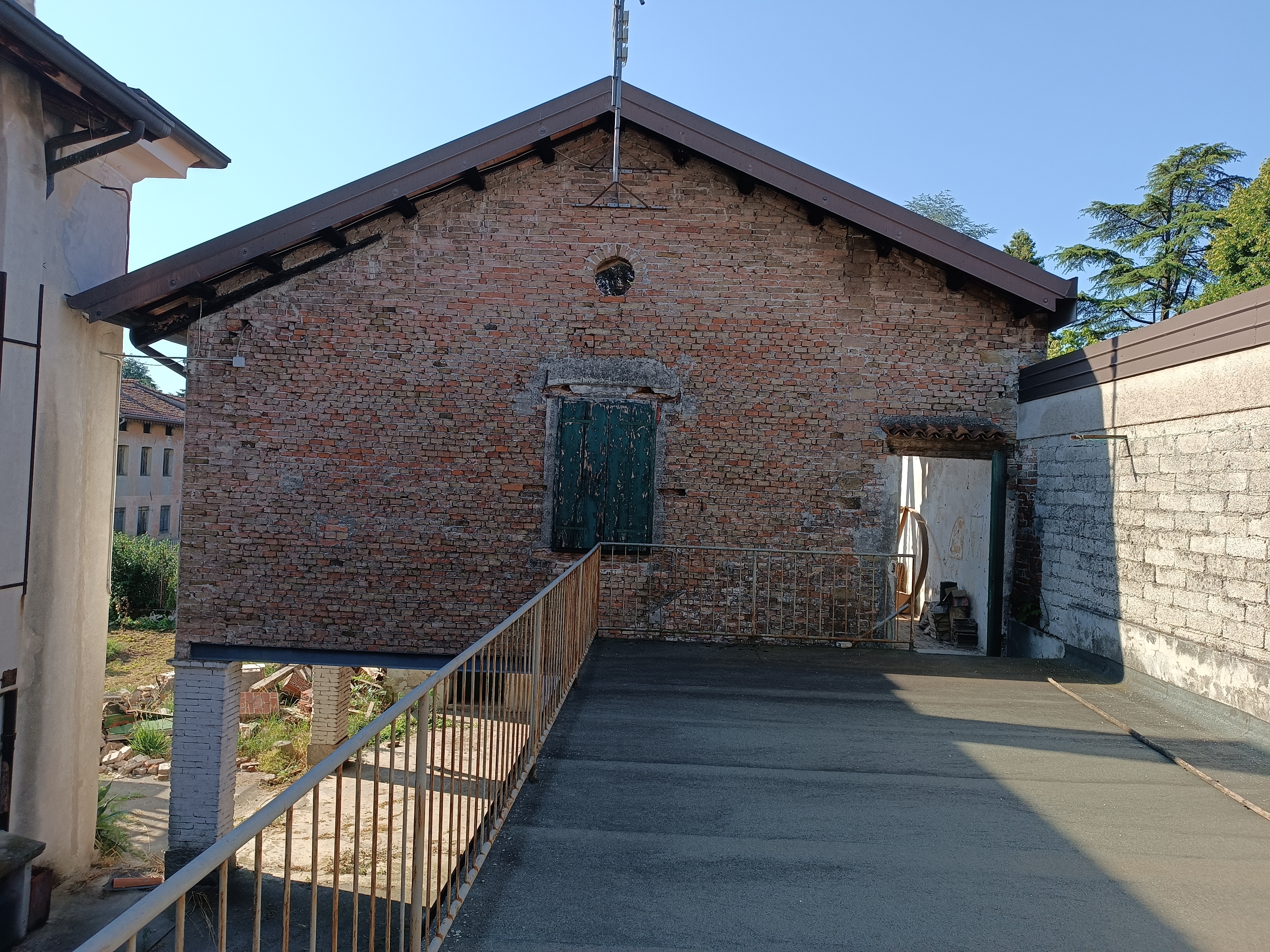 Media numero 38 di VILLA D'EPOCA CON STUPENDO PARCO A CORNO DI ROSAZZO