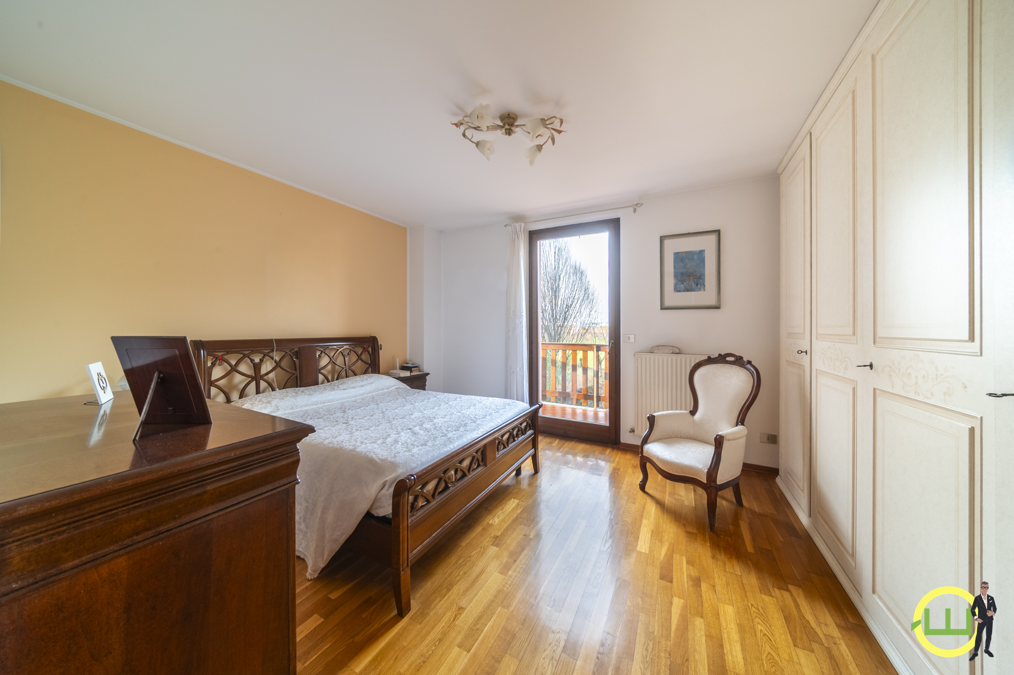 Media numero 12 di MERAVIGLIOSA VILLA ACCOSTATA CON GIARDINO ESCLUSIVO A LOVARIA PRADAMANO