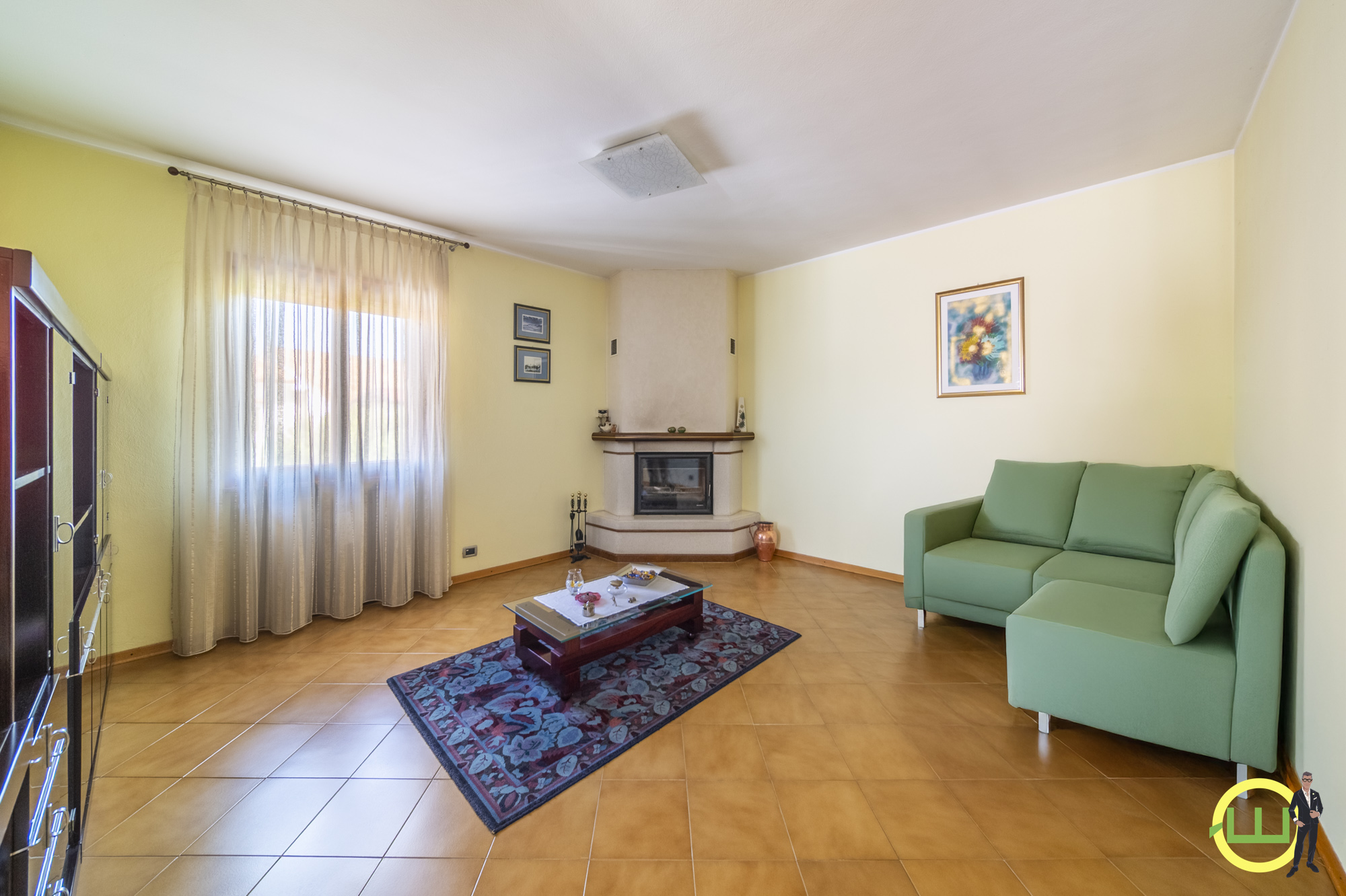 Media numero 31 di VILLA COMPOSTA DA DUE APPARTAMENTI E DUE GARAGE CON GIARDINO