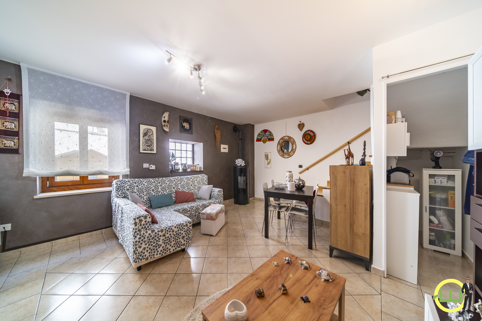 Media numero 8 di CASSACCO CASA CON RUSTICO OTTIMAMENTE RIFINITA!