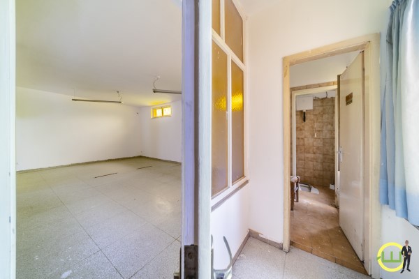 Media numero 9 di APPARTAMENTO 4 CAMERE + NEGOZIO REANA DEL ROJALE