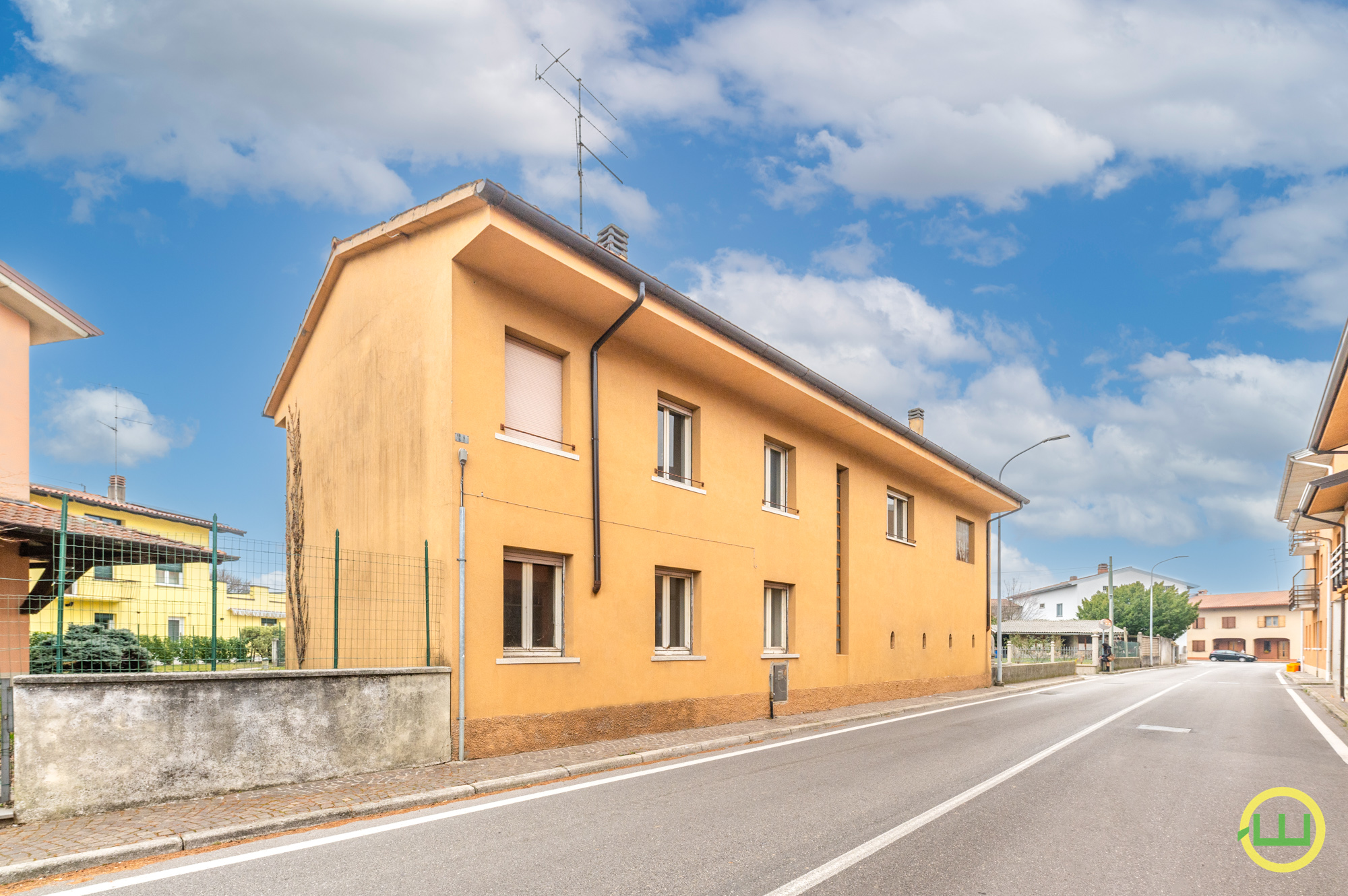 Media numero 9 di MAJANO CASETTA INDIPENDENTE DA RISTRUTTURARE!
